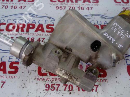 Used Brake master cylinder FIAT STILO (192_) 1.9 JTD (192_XE1A) (115 hp) 19549125