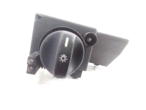 Used Headlight switch MERCEDES-BENZ E-CLASS (W210) E 320 CDI (210.026) (197 hp) 19563395