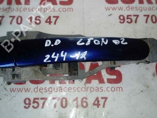 Used Front right exterior door handle SEAT LEON (1M1) [1999-2006]  19551346