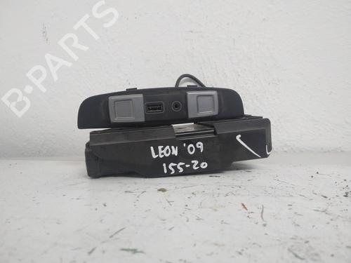 other-seat-leon-1p1-1p0035726-2005-2006-2007-2008-2009-2010-2011-2012-2013-19557086 main image