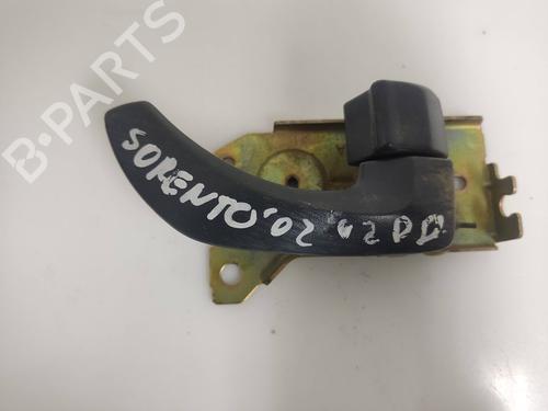 Used Front right interior door handle KIA SORENTO I (JC) [2002-2011]  19568848
