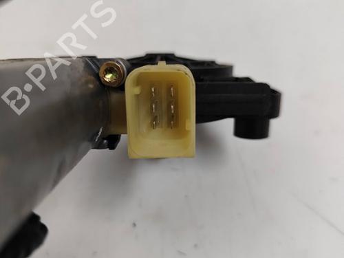 Moteur de lève-vitre arrière gauche MERCEDES-BENZ C-CLASS (W203) C 220 CDI (203.006) | BP29982969E23