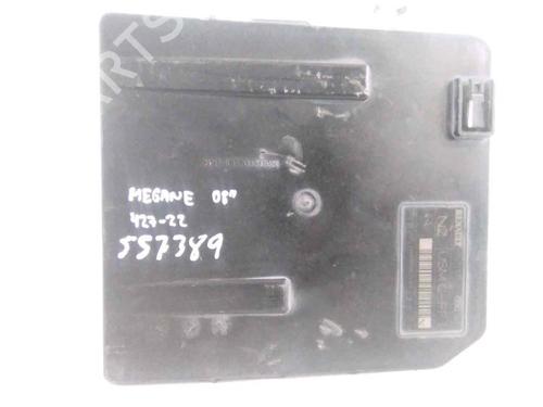 Used Fuse box RENAULT MEGANE II (BM0/1_, CM0/1_) [2001-2012]  19563064