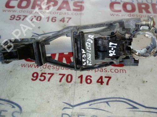 Venstre foran utvendig håndtak SEAT LEON (1M1)  | BP19552276C128 