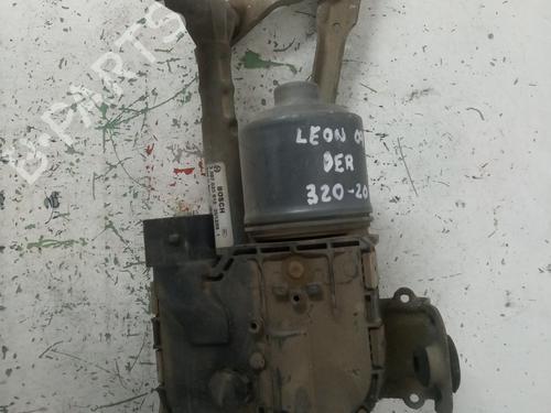 Used Front wiper motor SEAT LEON (1P1) [2005-2013]  19559575