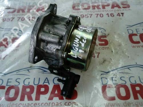 Used Vacuum pump RENAULT LAGUNA II (BG0/1_) [2001-2007]  19552312