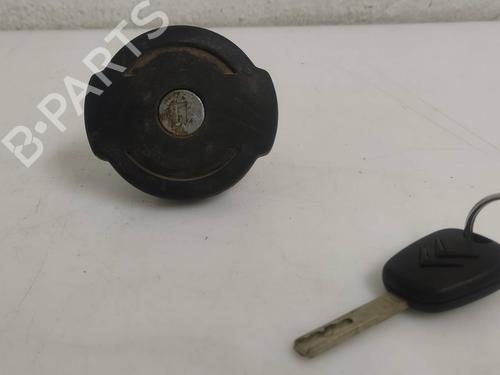 Used Fuel flap CITROËN C4 Coupe (LA_) 1.6 HDi (90 hp) 19572374