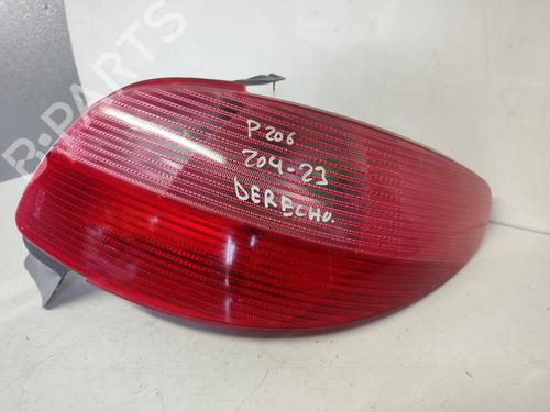 Used Right taillight PEUGEOT 206 Hatchback (2A/C) 1.4 LPG (75 hp) 19566043