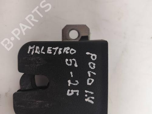 Used Tailgate lock VW POLO CLASSIC (86C, 80) [1985-1994]  27365951
