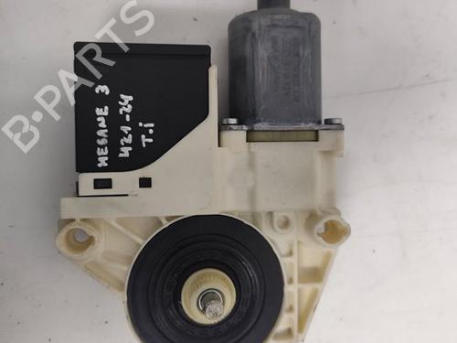 Rudehejsemotor bagstkærm venstre RENAULT MEGANE III Hatchback (BZ0/1_, B3_) [2008-2025]  26708162