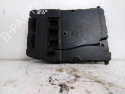 Used Fuse box RENAULT SCÉNIC II (JM0/1_) [2003-2010]  19557423
