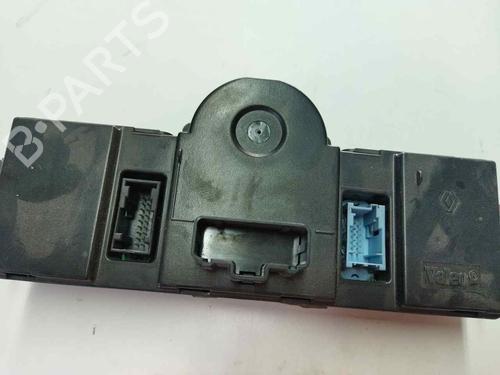 Climate control RENAULT SCÉNIC II (JM0/1_)  | BP19558768I5 