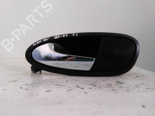 Used Rear left interior door handle SEAT LEON (1P1) [2005-2013]  19559162