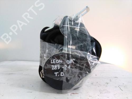 Used Rear right seatbelt SEAT LEON (1P1) [2005-2013]  19558611