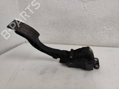 Used Pedal VOLVO S40 II (544) D5 (179 hp) 27480101