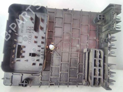 Used Fuse box VW PASSAT B6 (3C2) [2005-2010]  19563871