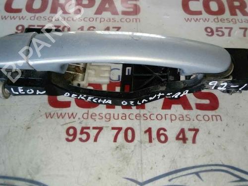 Used Front right exterior door handle SEAT LEON (1M1) [1999-2006]  19552275