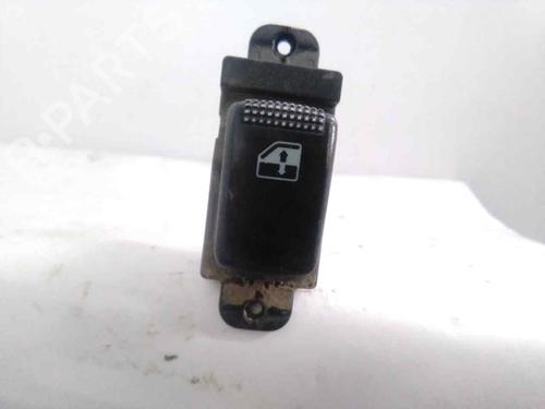 Used Right rear window switch HYUNDAI TERRACAN (HP) [2001-2008]  19565072