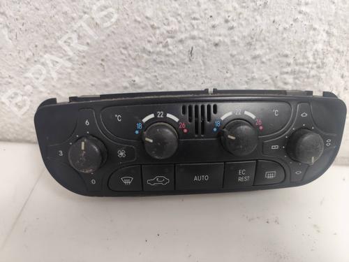 Used Climate control MERCEDES-BENZ C-CLASS (W203) C 220 CDI (203.006) (136 hp) 29982961
