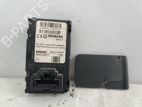 Used Ignition barrel RENAULT SCÉNIC II (JM0/1_) [2003-2010]  19571190