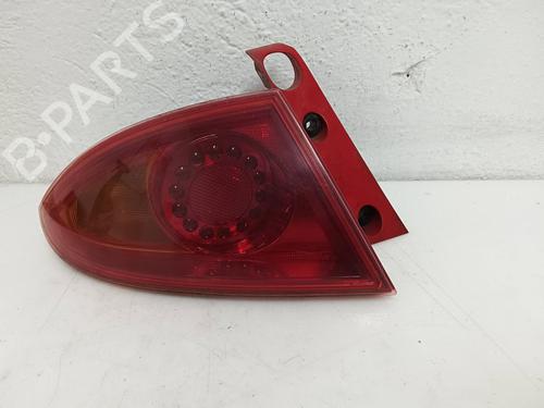 Used Left taillight SEAT LEON (1P1) [2005-2013]  32320528