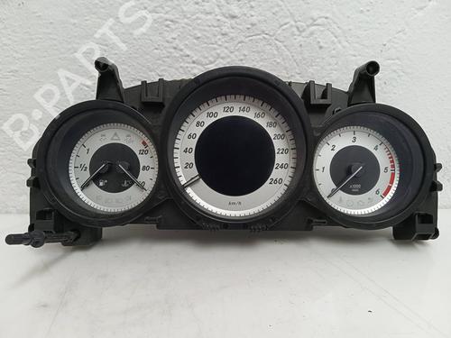 Used Instrument cluster Instrument cluster MERCEDES-BENZ C-CLASS (W204) [2007-2015] 33886069 33886069