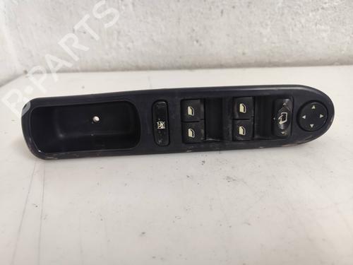 Used Left front window switch PEUGEOT 307 Break (3E) [2002-2009]  29428952