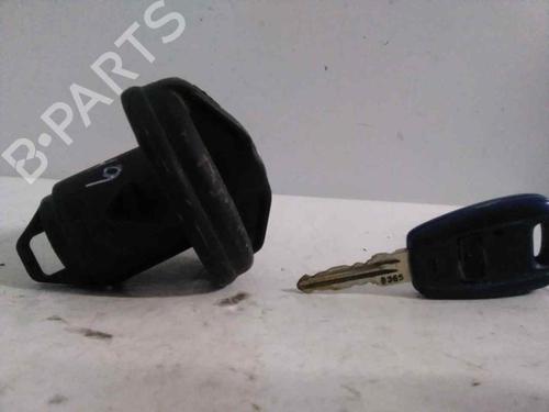 Used Fuel flap FIAT PUNTO (188_) 1.9 JTD (86 hp) 19563422