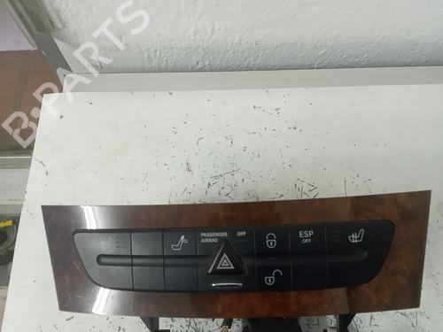 Used Switch MERCEDES-BENZ E-CLASS (W211) E 320 CDI (211.026) (204 hp) 19559726