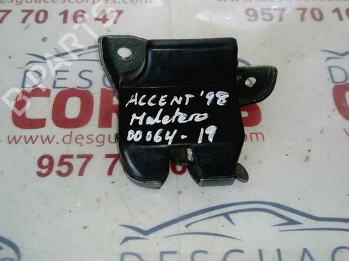 Used Tailgate lock HYUNDAI ACCENT I (X-3) [1994-2002]  19647131