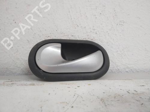 Used Rear left interior door handle RENAULT CLIO III (BR0/1, CR0/1) [2005-2014]  19557201