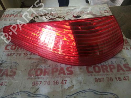 Used Left taillight PEUGEOT 607 (9D, 9U) [2000-2025]  19553495