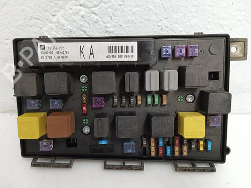 Used Fuse box Fuse box OPEL ASTRA H (A04) [2004-2014] 33442220 33442220