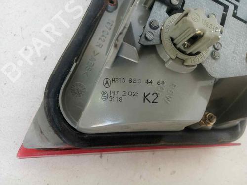 Right taillight MERCEDES-BENZ E-CLASS (W210) E 300 Turbo-D (210.025) | BP19562120C35 