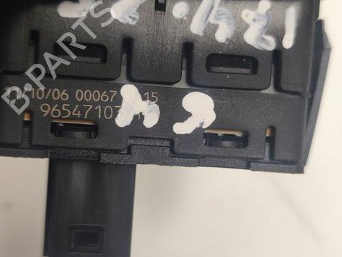 Right front window switch CITROËN C4 Picasso I MPV (UD_) 2.0 HDi 138 | BP29954968I26