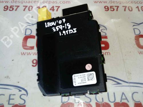 electronic-module-seat-leon-1p1-anp80h083a-6qe0393b-me25fa00018-2005-2006-2007-2008-2009-2010-2011-2012-2013-19551555 main image