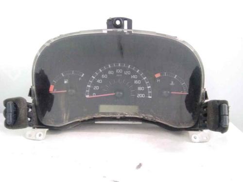 Used Instrument cluster FIAT PUNTO (188_) 1.9 JTD (86 hp) 19563411