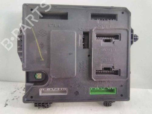 Used Fuse box Fuse box 19564253 19564253