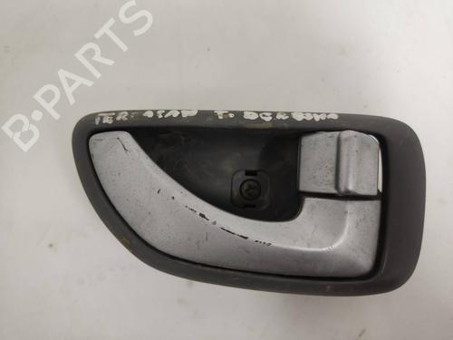 Used Rear right interior door handle HYUNDAI TERRACAN (HP) [2001-2008]  19568163