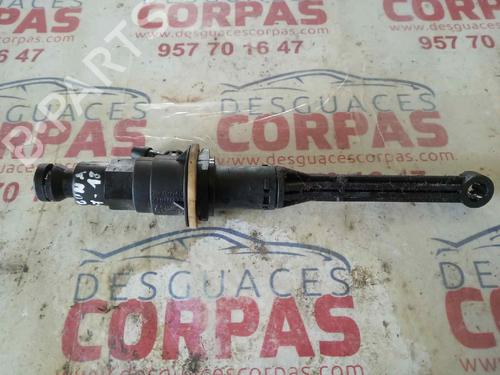 Used Clutch slave cylinder RENAULT LAGUNA II (BG0/1_) [2001-2007]  19553835