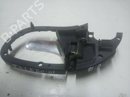 Front right interior door handle SEAT LEON (1M1)  | BP19564632I14 