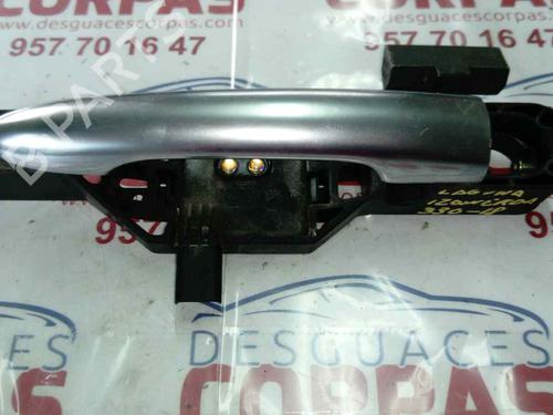 Front left exterior door handle RENAULT LAGUNA II (BG0/1_)  | BP19552212C128 