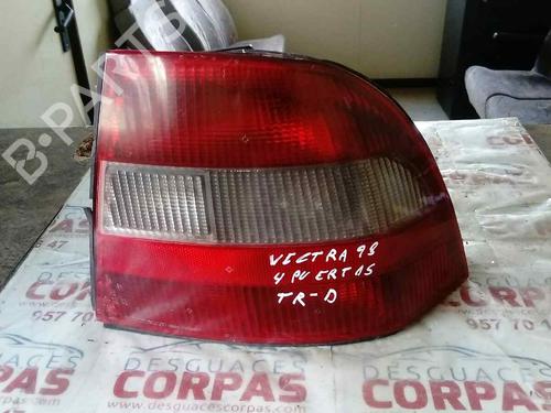 Used Right taillight OPEL VECTRA B (J96) [1995-2004]  19552671