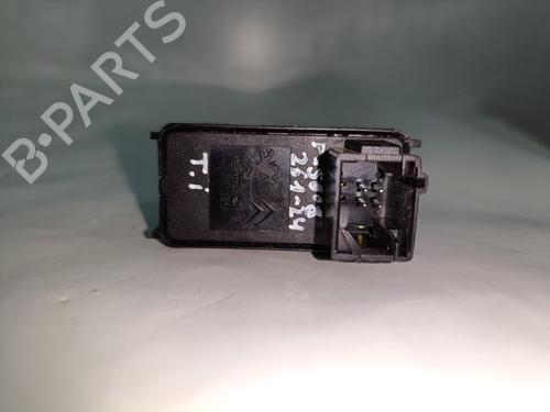 Left rear window switch PEUGEOT 5008 (0U_, 0E_) 1.6 BlueHDi 120 | BP25925937I29 