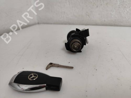 Used Other MERCEDES-BENZ C-CLASS (W204) [2007-2015]  29400689