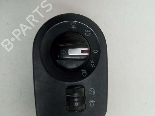 Used Headlight switch SEAT LEON (1P1) [2005-2013]  19560551
