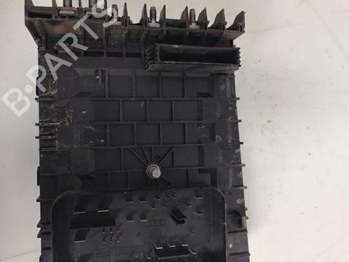 Fuse box SEAT TOLEDO III (5P2) | BP26144211E1