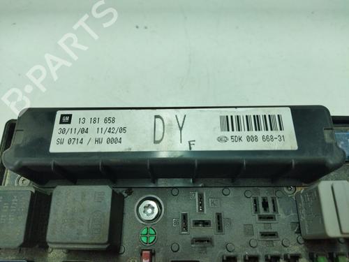 Fuse box OPEL ASTRA H Estate (A04)  | BP19660766E1 