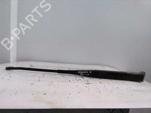 Used Front windshield wiper arm NISSAN TERRANO II (R20) [1992-2007]  19560845