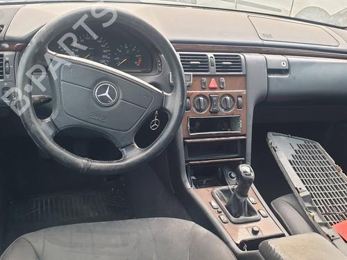 Right mirror MERCEDES-BENZ E-CLASS (W210) E 300 D (210.020) | BP29410815C27 